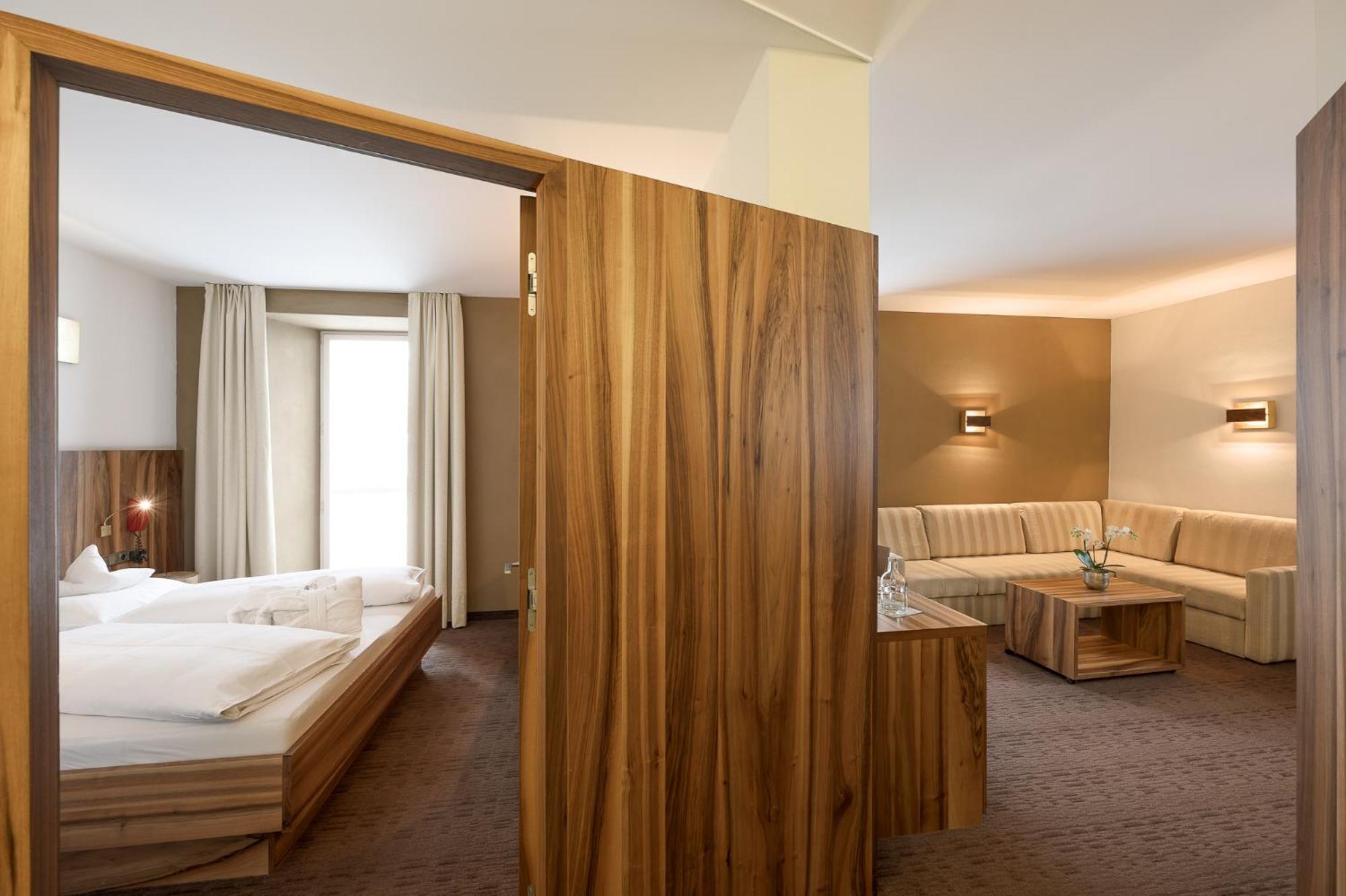 Hotel Madatsch トラフォイ エクステリア 写真