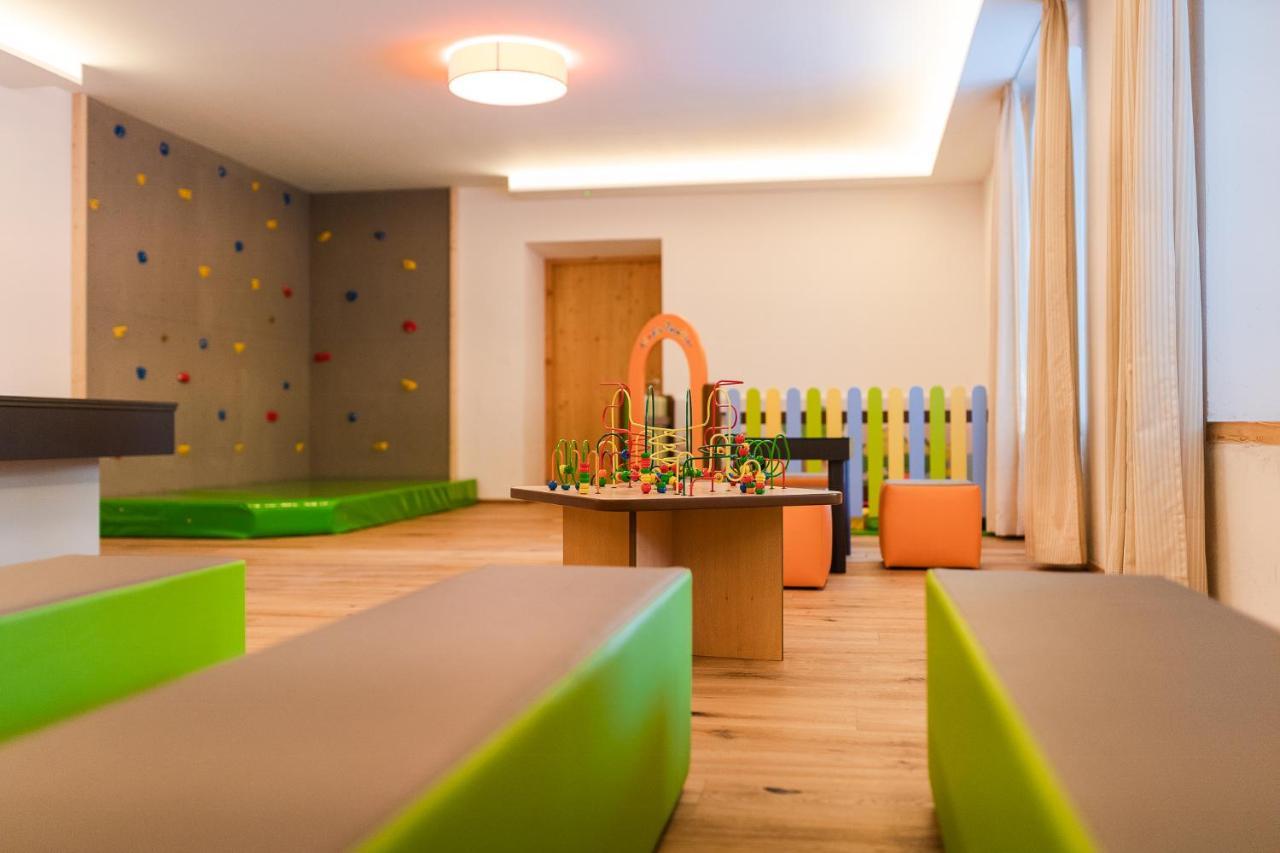 Hotel Madatsch トラフォイ エクステリア 写真